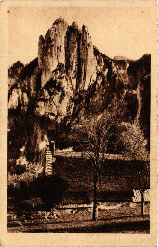 Carte postale ancienne Saint-Nizier - Les Trois Pucelles