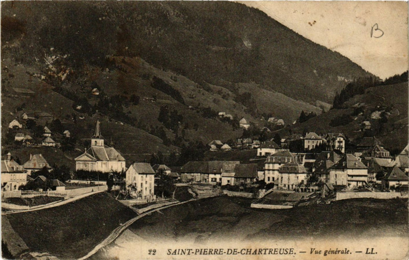 Carte postale ancienne Saint-Pierre-de-Chartreuse - Vue générale à Saint-Pierre-de-Chartreuse