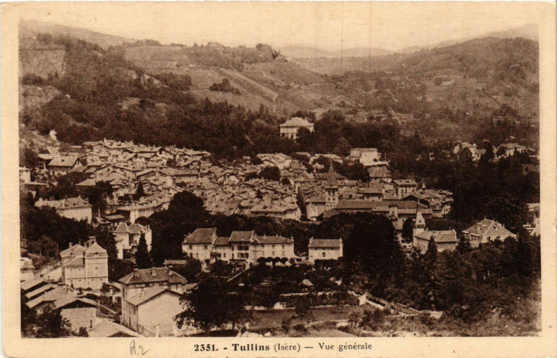 Carte postale ancienne Tullins - Vue générale à Tullins