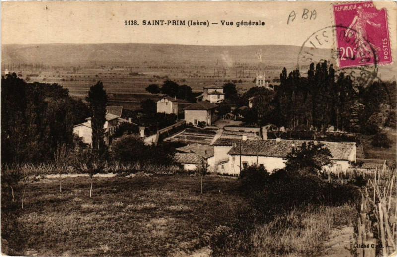 Carte postale ancienne Saint-Prim - Vue générale à Saint-Prim