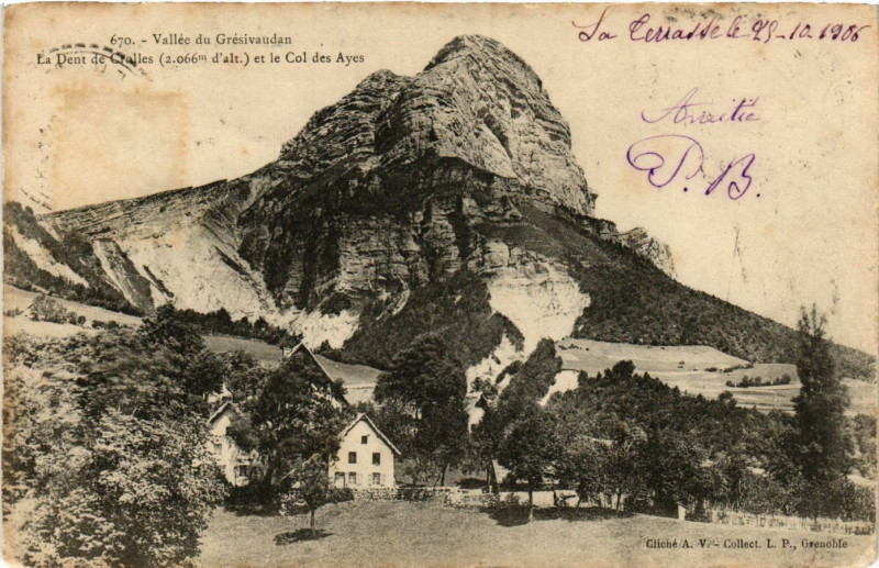 Carte postale ancienne Vallée du Grésivaudan La Dent de Crolles (2066 m) et Col des.. à Crolles