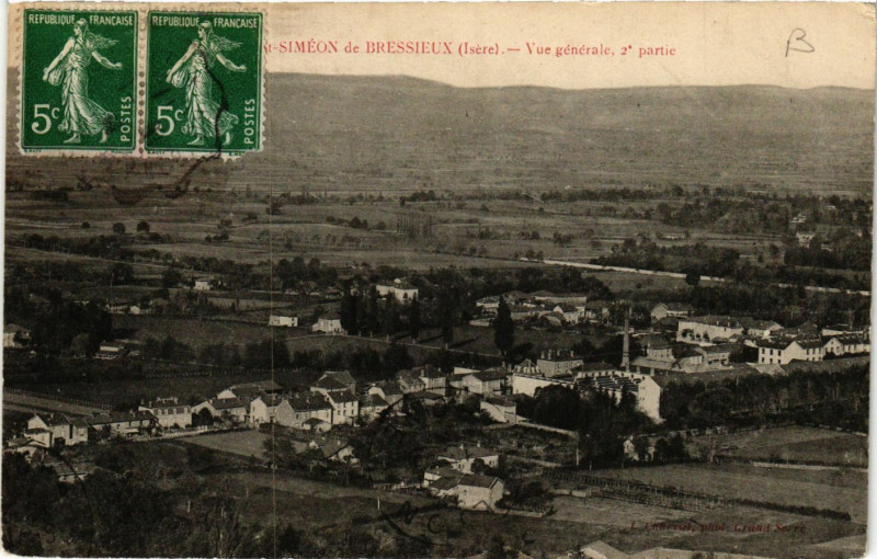Carte postale ancienne Saint-Simeon-de-Bressieux - Vue générale à Saint-Siméon-de-Bressieux