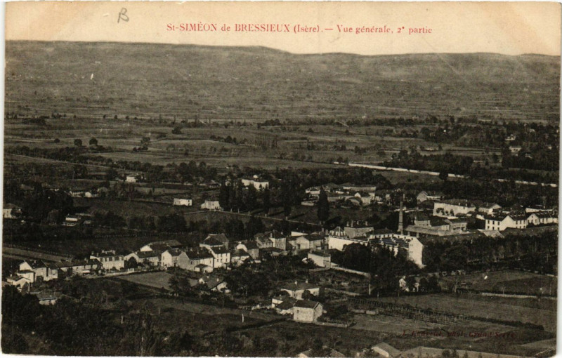 Carte postale ancienne Saint-Simeon-de-Bressieux - Vue générale à Saint-Siméon-de-Bressieux