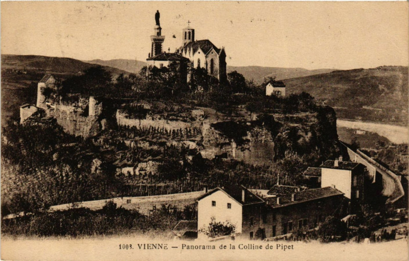 Carte postale ancienne Vienne - Panorama de la Colline de Pipet à Vienne