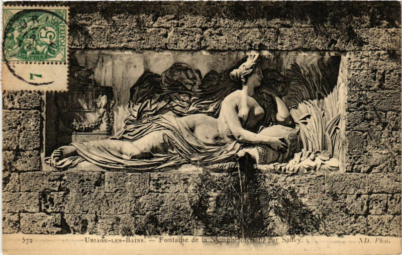 Carte postale ancienne Uriage-les-Bains - Fontaine de la Nymphe (detail) par Saffey à Fontaine