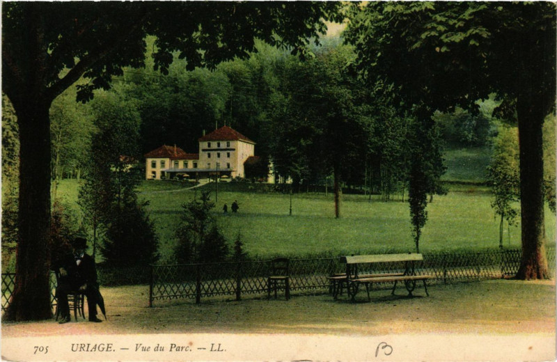 Carte postale ancienne Uriage - Vue du Parc