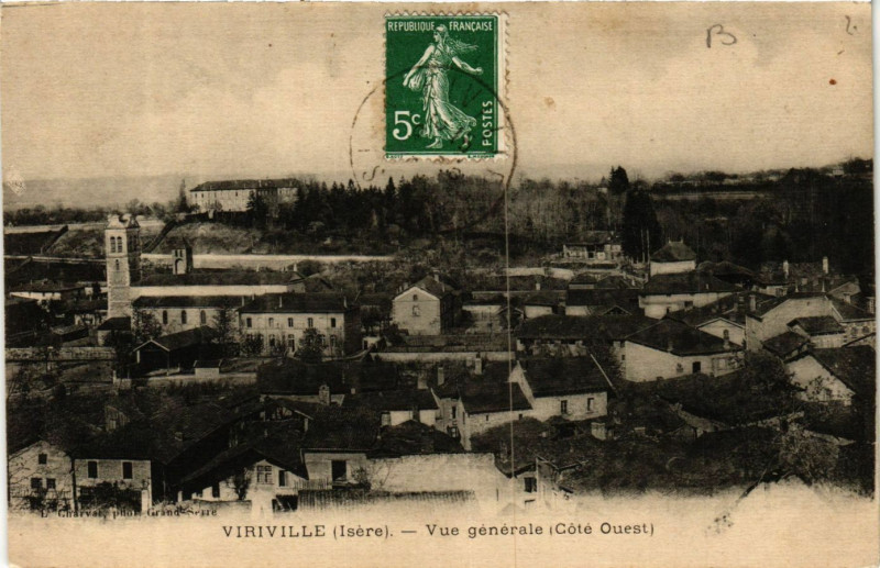 Carte postale ancienne Viriville - Vue générale (Cote Ouest) à Viriville