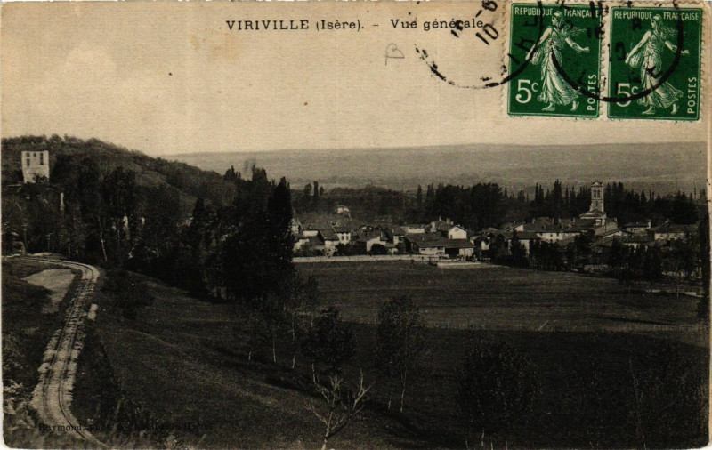 Carte postale ancienne Viriville - Vue générale à Viriville