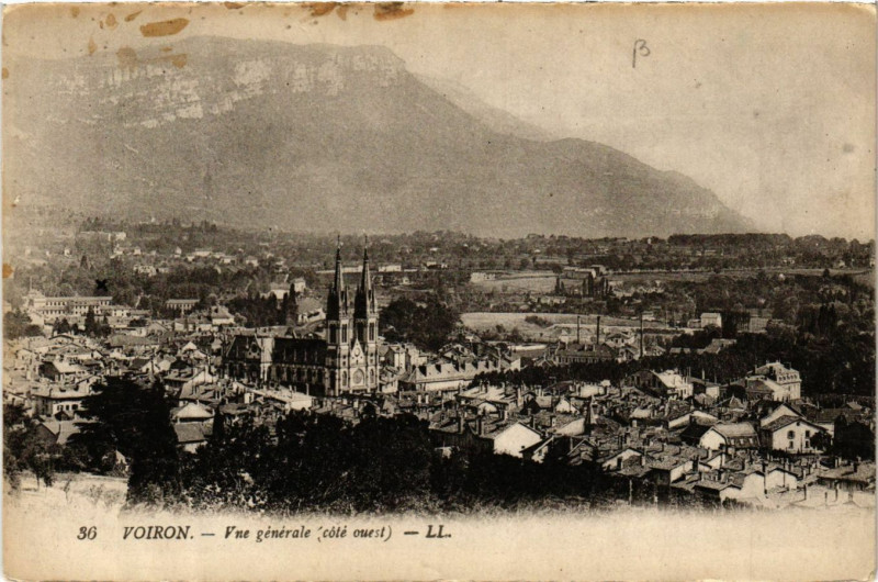 Carte postale ancienne Voiron - Vue générale (cote ouest) à Voiron