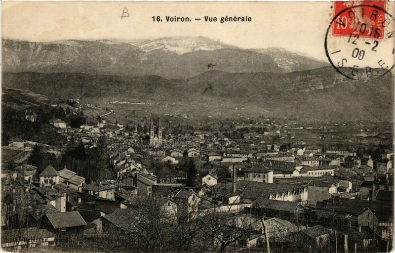 Carte postale ancienne Voiron - Vue générale à Voiron
