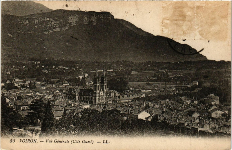 Carte postale ancienne Voiron - Vue générale (Cote Ouest) à Voiron