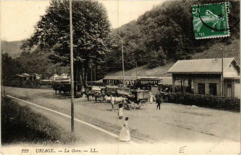 Carte postale ancienne Uriage - La Gare