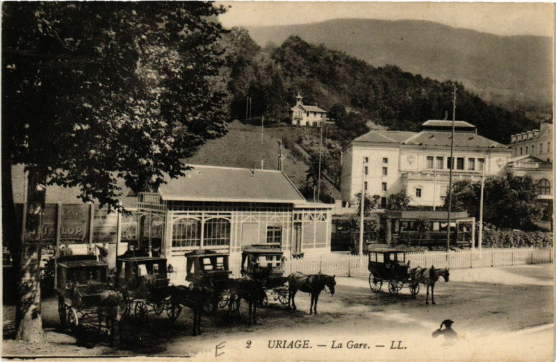 Carte postale ancienne Uriage - La Gare