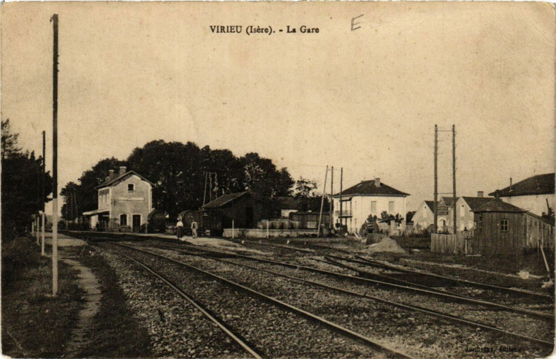 Carte postale ancienne Virieu - La Gare