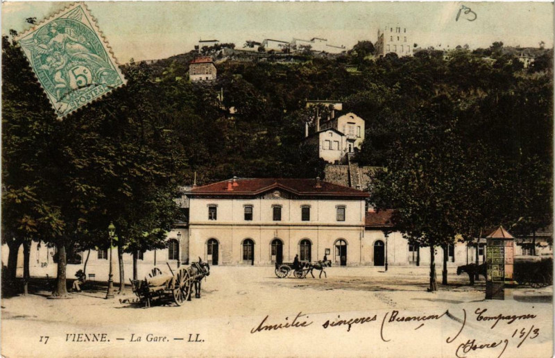 Carte postale ancienne Vienne - La Gare à Vienne