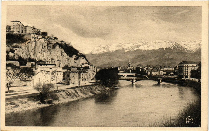 Carte postale ancienne Grenoble - Reine des Alpes à Grenoble