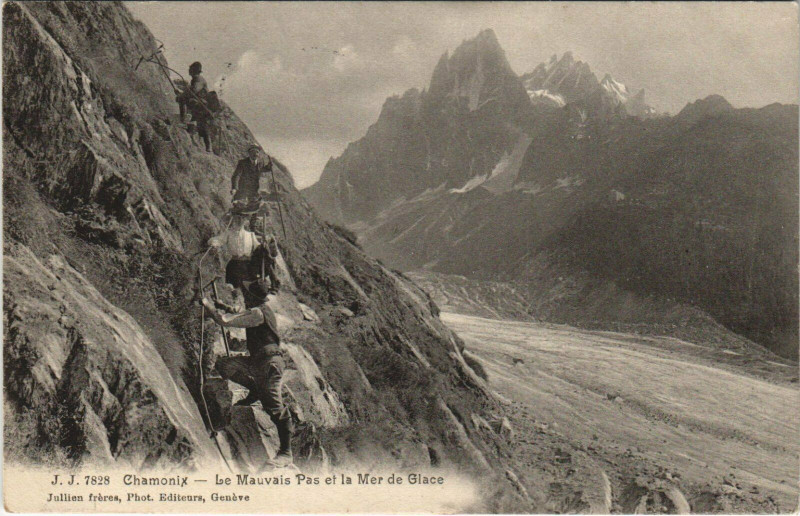 Carte postale ancienne Chamonix Le Mauvais Pas et la Mer de glace