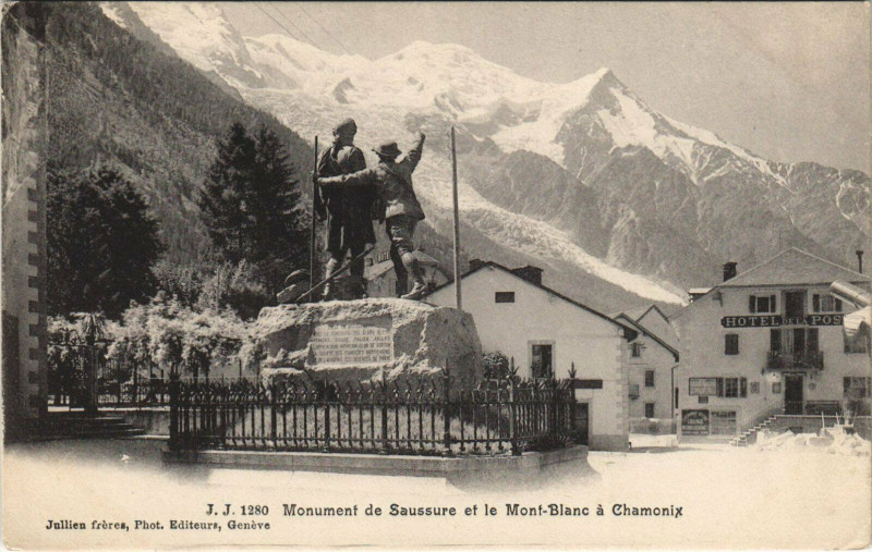 Carte postale ancienne Chamonix Monument de Saussure et le Mont-Blanc