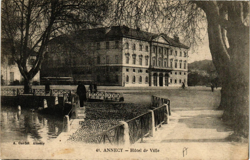 Carte postale ancienne Annecy - Hotel de Ville à Annecy