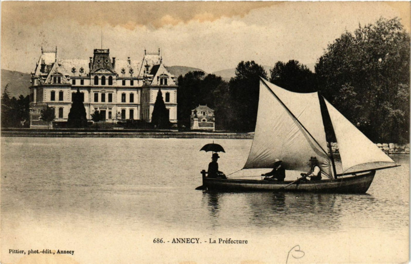 Carte postale ancienne Annecy - La Prefecture à Annecy