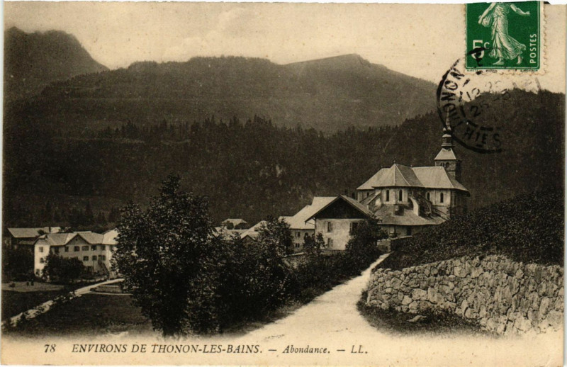 Carte postale ancienne Abondance - Scene - Env. de Thonon-les-Bains à Abondance