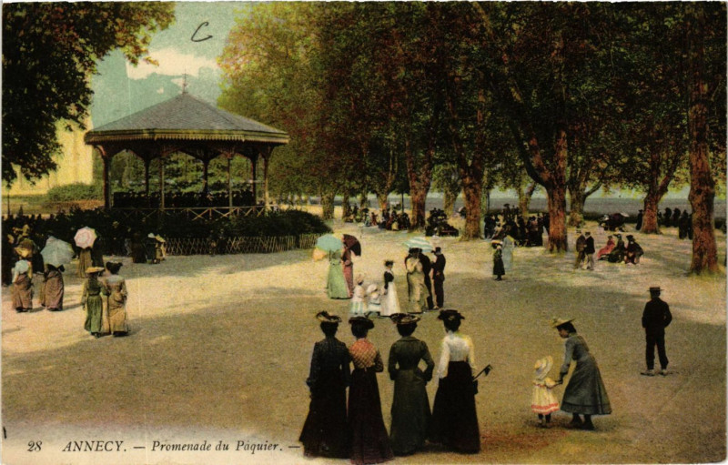 Carte postale ancienne Annecy - Promenade du Paquier à Annecy