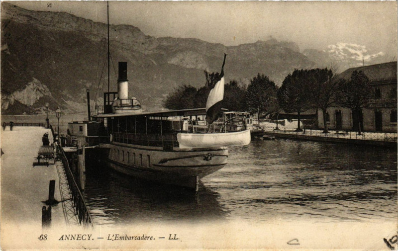 Carte postale ancienne Annecy - L'Embarcadere à Annecy