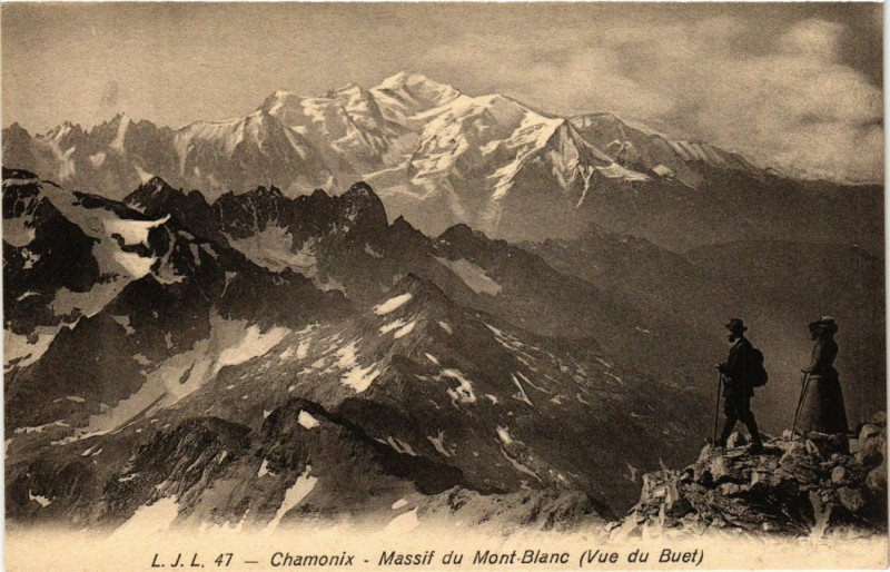 Carte postale ancienne Chamonix - Massif du Mont-Blanc