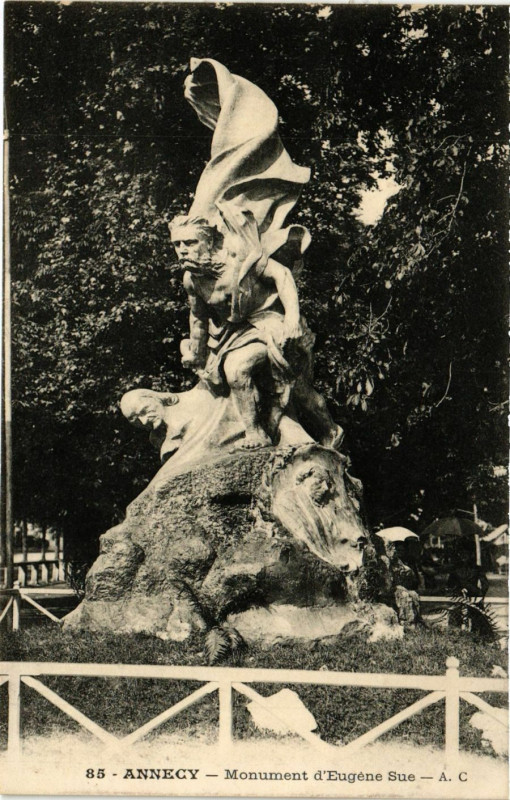 Carte postale ancienne Annecy - Monument d'Eugene Sue à Annecy