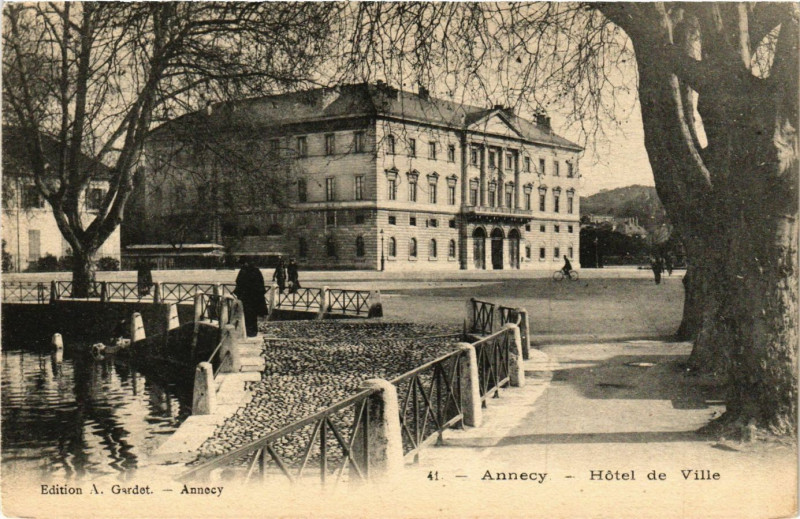 Carte postale ancienne Annecy - Hotel de Ville à Annecy