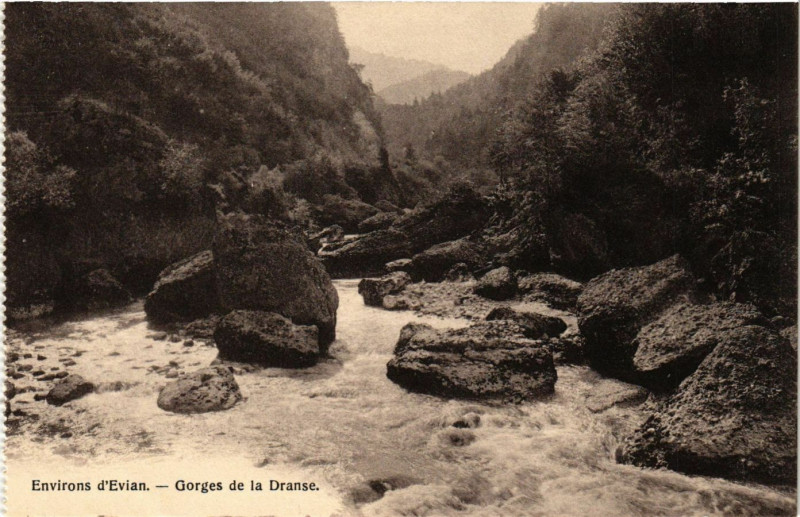 Carte postale ancienne Evian-les-Bains - Env. - Gorges de la Dranse à Évian-les-Bains