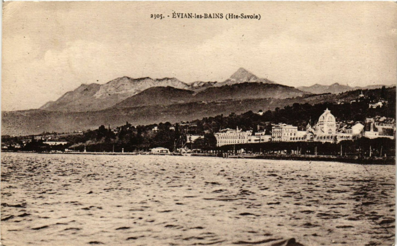 Carte postale ancienne Evian-les-Bains - Vue à Évian-les-Bains