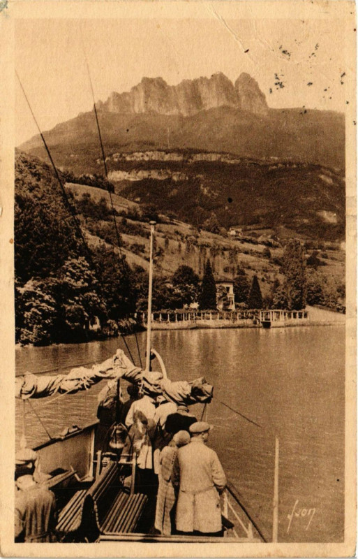 Carte postale ancienne Annecy - Annecy et son Lac - Promenade vers Talloires à Annecy
