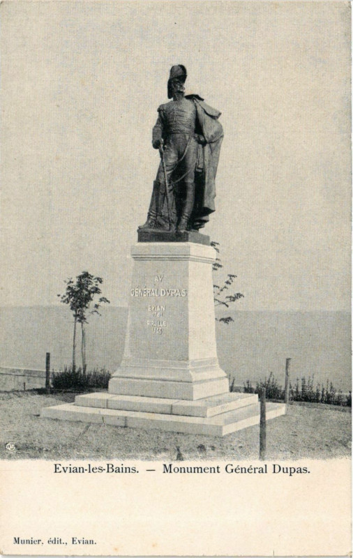 Carte postale ancienne Evian-les-Bains - Monument General Dupas à Évian-les-Bains
