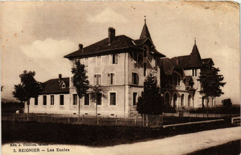 Carte postale ancienne Reignier - Les Ecoles