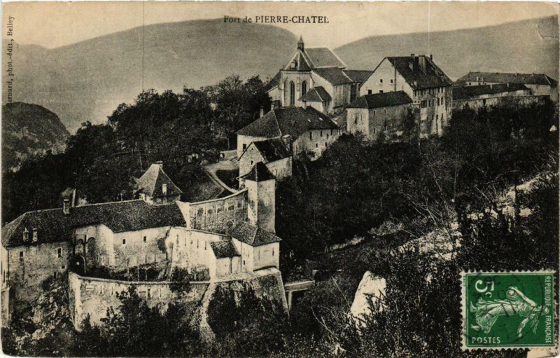 Carte postale ancienne Fort-de-Pierre-Chatel