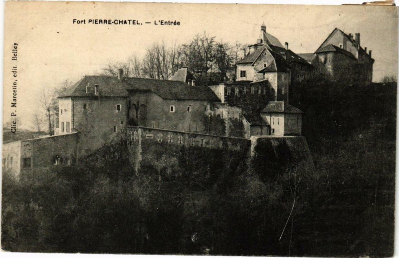 Carte postale ancienne Fort-de-Pierre-Chatel L'Entrée