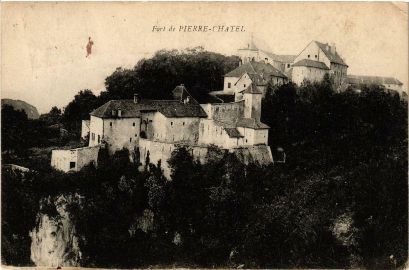 Carte postale ancienne Fort-de-Pierre-Chatel