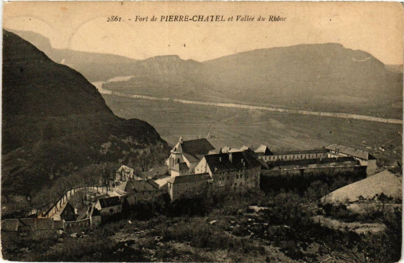 Carte postale ancienne Fort-de-Pierre-Chatel et Vallée du Rhone