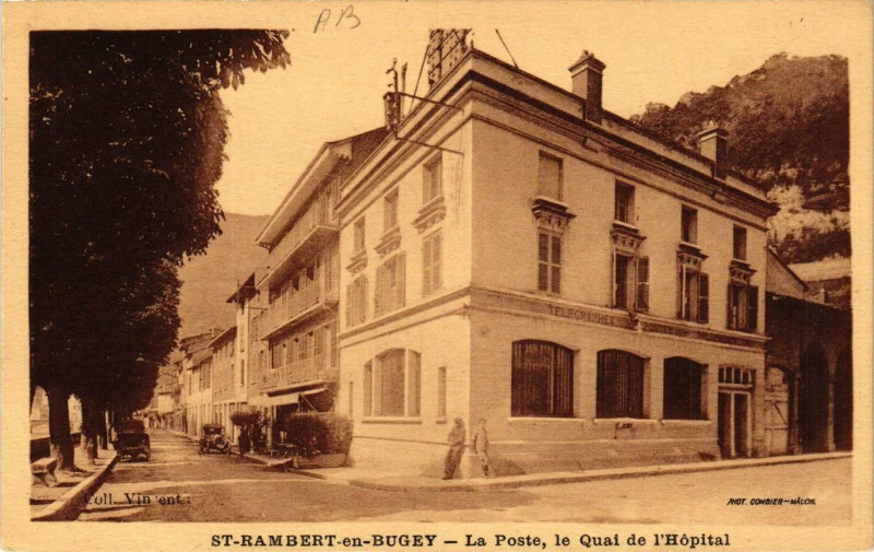 Carte postale ancienne Saint-Rambert-en-Bugey La Poste le Quai de l'Hopital à Saint-Rambert-en-Bugey