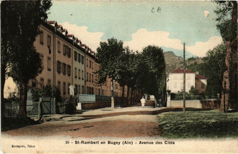 Carte postale ancienne Saint-Rambert-en-Bugey Avenue des Cités à Saint-Rambert-en-Bugey