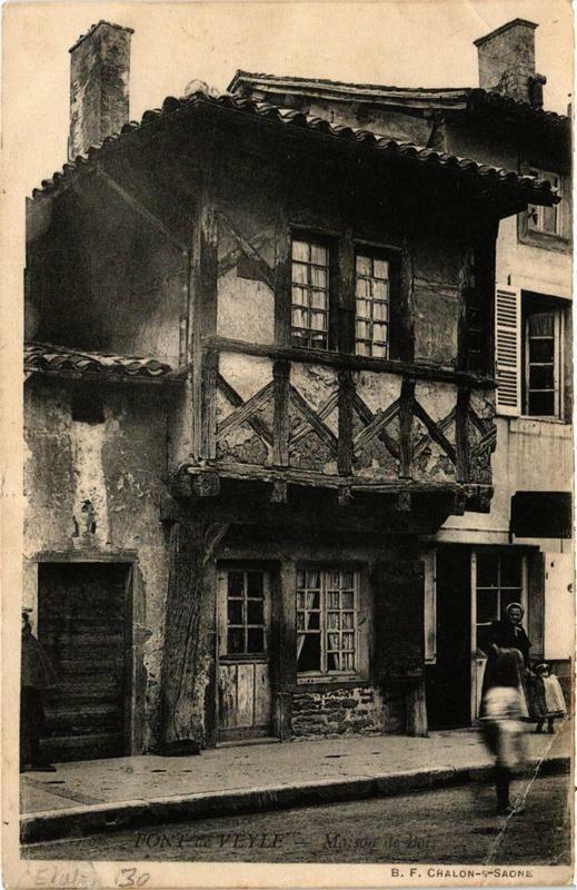 Carte postale ancienne Pont-de-Veyle Maison de Bois à Pont-de-Veyle