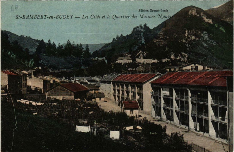 Carte postale ancienne Saint-Rambert-en-Bugey Les Cités et le Quartier des Maisons Neuves à Saint-Rambert-en-Bugey