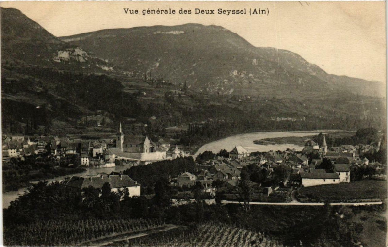 Carte postale ancienne Seyssel Vue générale des Deux Seyssel à Seyssel