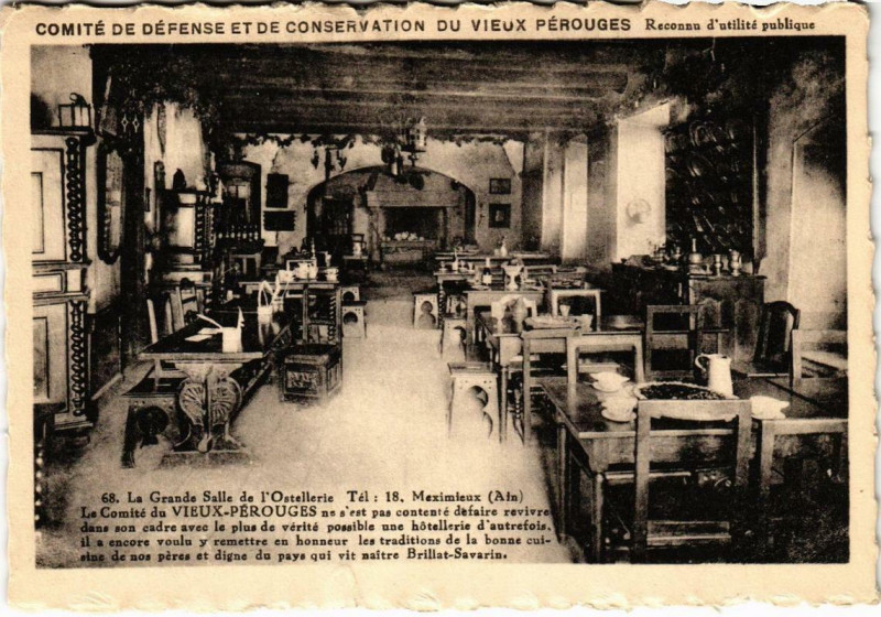 Carte postale ancienne Perouges La Grande Salle de l'Ostellerie à Pérouges