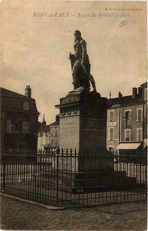 Carte postale ancienne Pont-de-Vaux Statue du General Joubert à Pont-de-Vaux