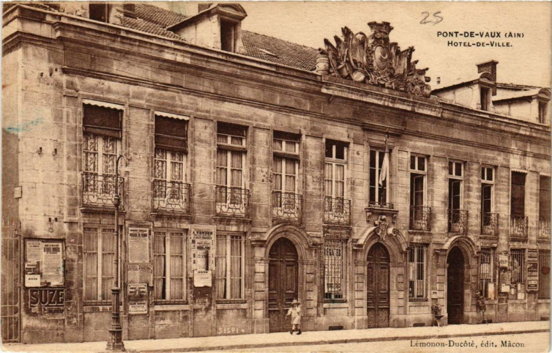 Carte postale ancienne Pont-de-Vaux Hotel de Ville à Pont-de-Vaux