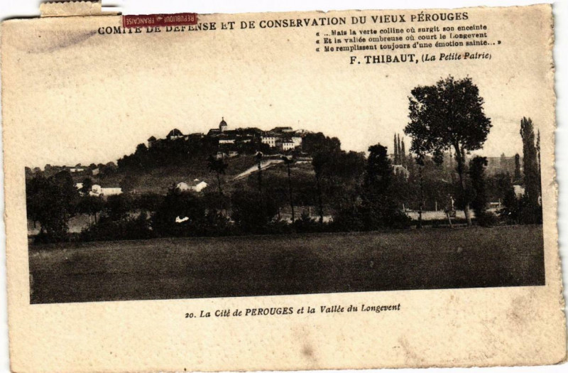 Carte postale ancienne Perouges La Cité de Perouges et la Vallée du Longevent à Pérouges