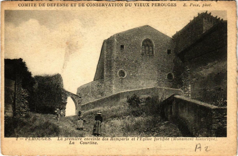 Carte postale ancienne Perouges La premiere enceinte des Remparts à Pérouges