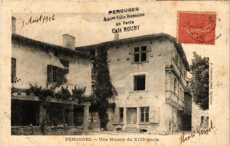 Carte postale ancienne Perouges Une Maison du XIIIe siecle à Pérouges